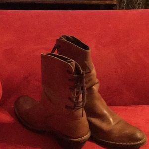 FLY LONDON SIZE 10/39 Boots
